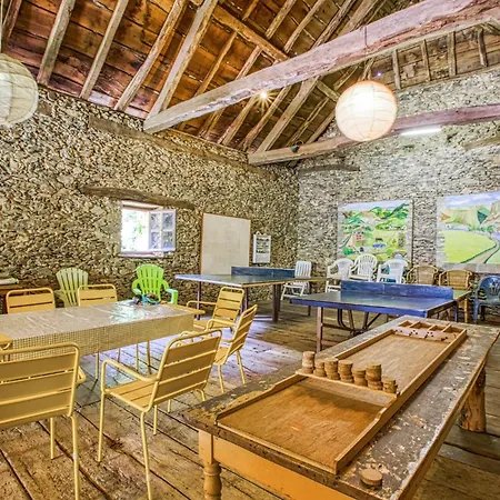 2 Bedroom Amazing In Bourgnounac 別荘